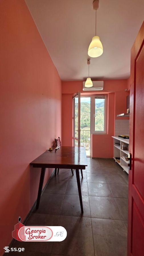 nearly repaired 3-room apartment for sale