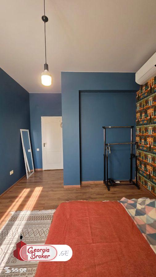 nearly repaired 3-room apartment for sale