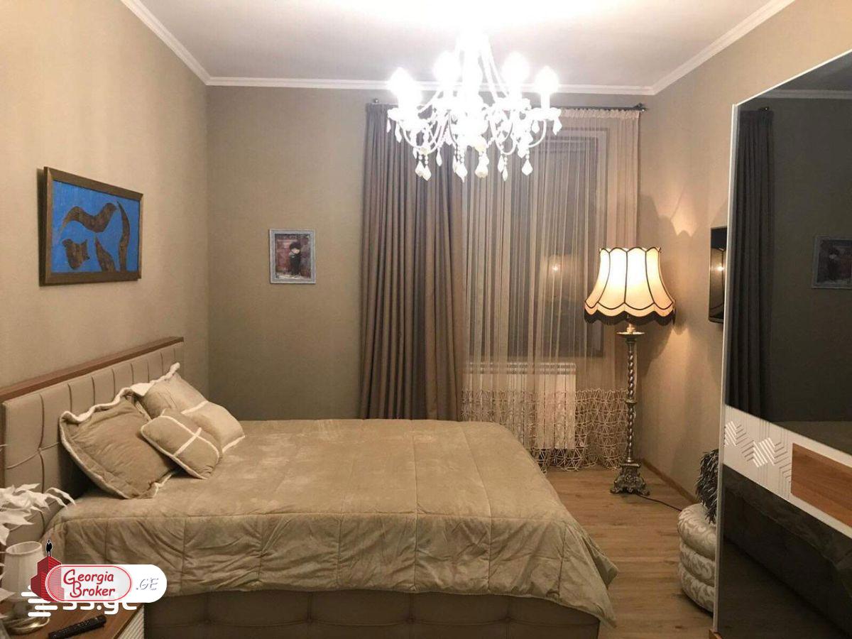 nearly repaired 11-room house for rent