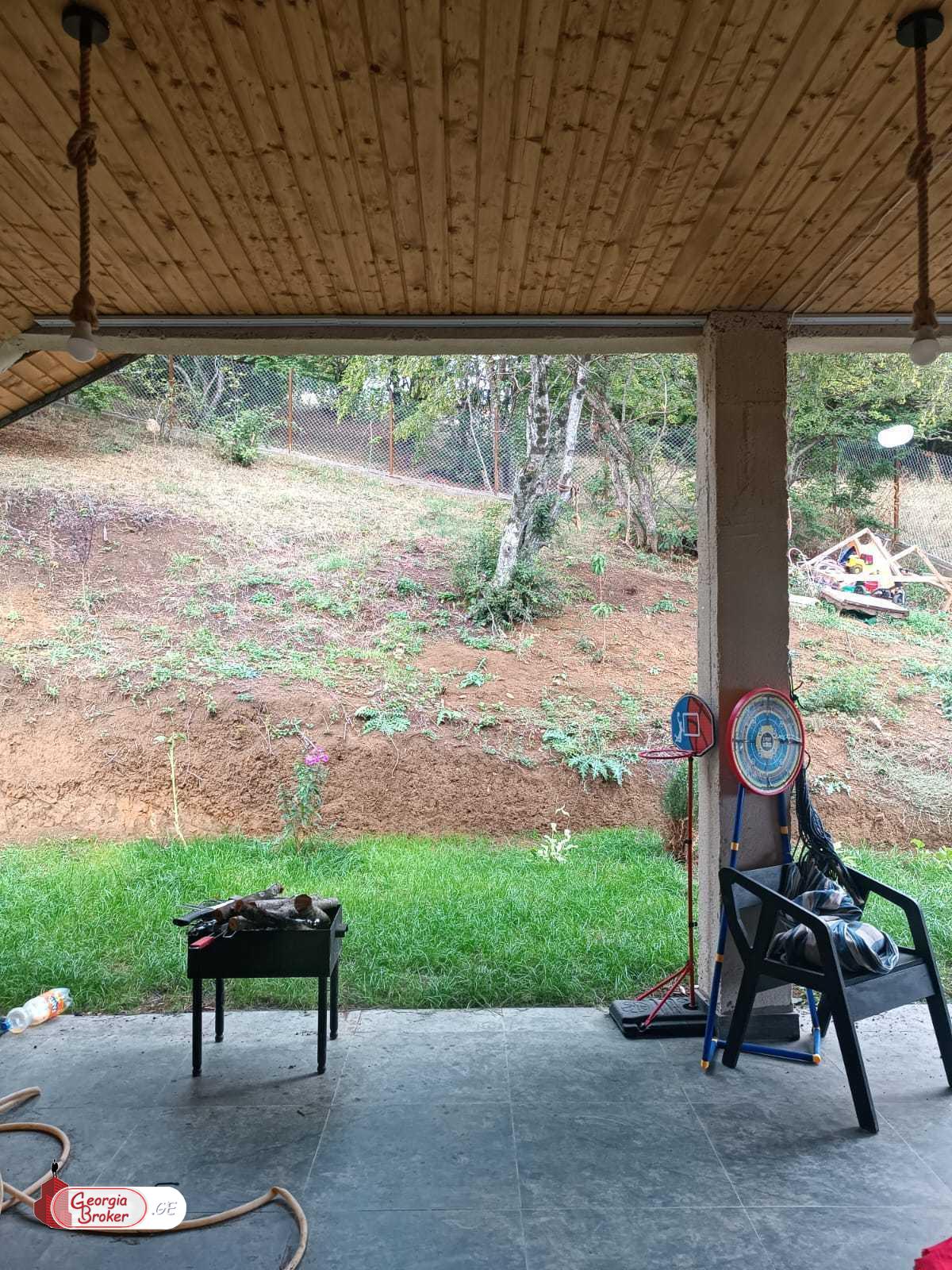 nearly repaired 6-room house for sale