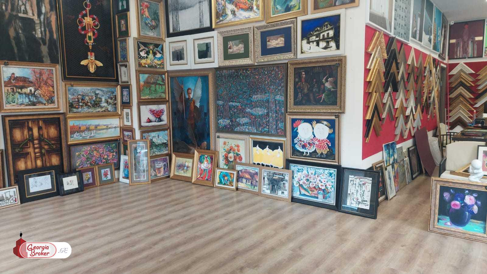 в аренду офис с новым ремонтом 4-комнаты