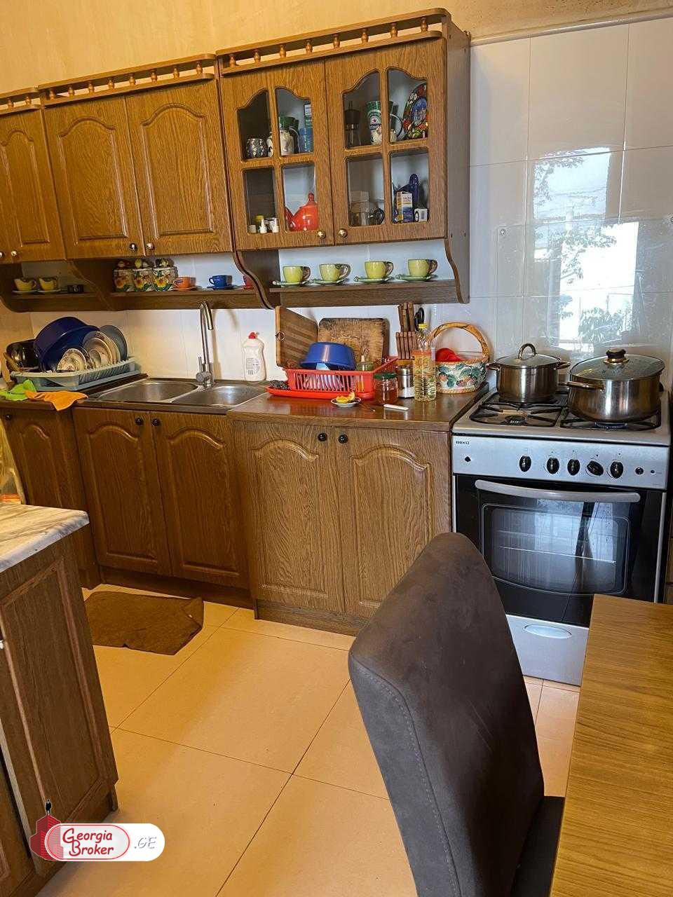 იყიდება ახალი გარემონტებული 7 ოთახიანი სახლი წყნეთში