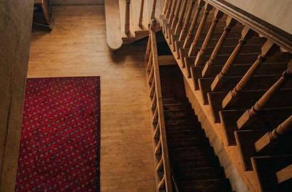 იყიდება ახალი გარემონტებული 7 ოთახიანი აგარაკი წყნეთში