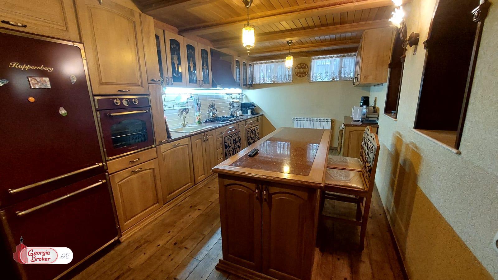 nearly repaired 11-room house for sale