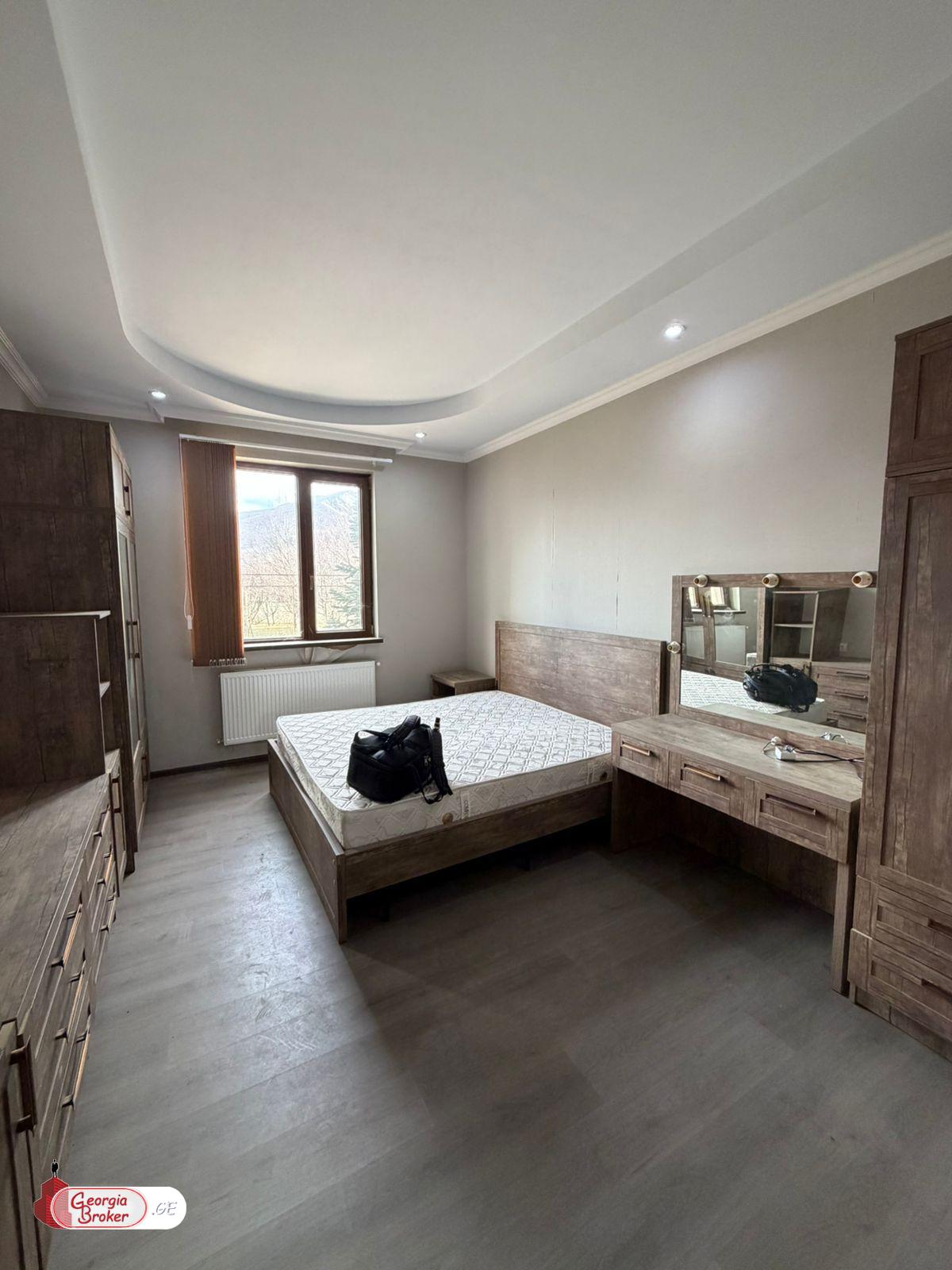 nearly repaired 14-room house for sale