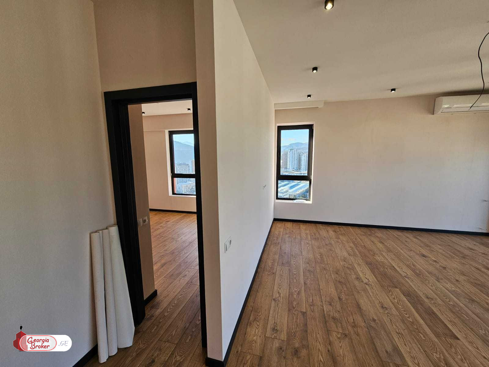 nearly repaired 2-room apartment for sale