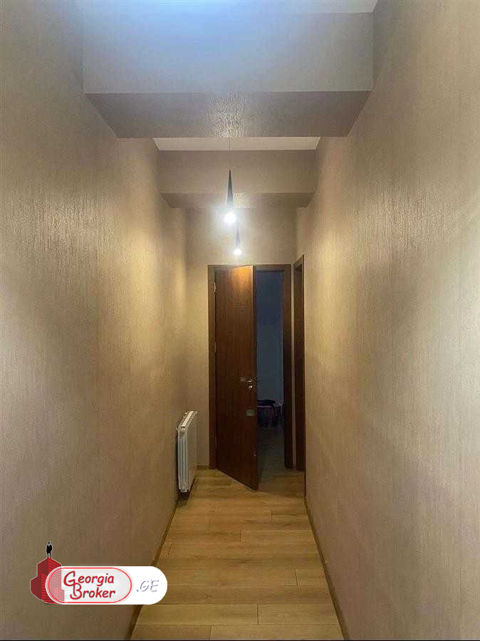 nearly repaired 3-room apartment for rent