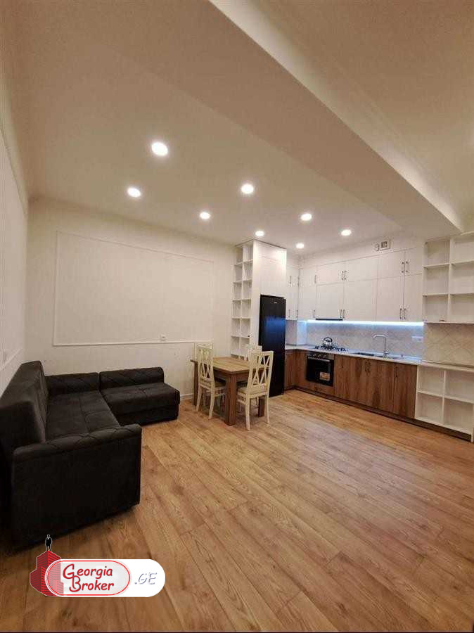 nearly repaired 3-room apartment for sale