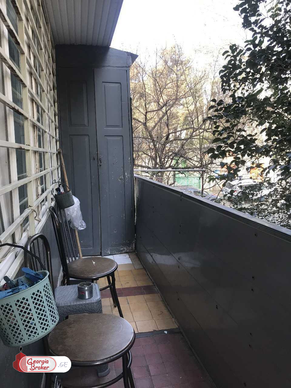 nearly repaired 4-room apartment for sale