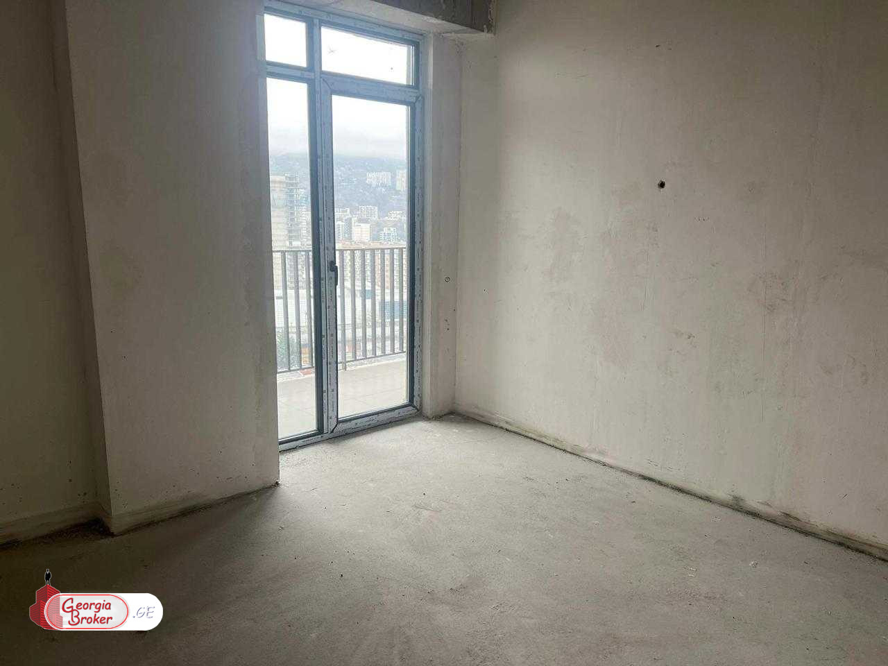 nearly repaired 4-room apartment for sale