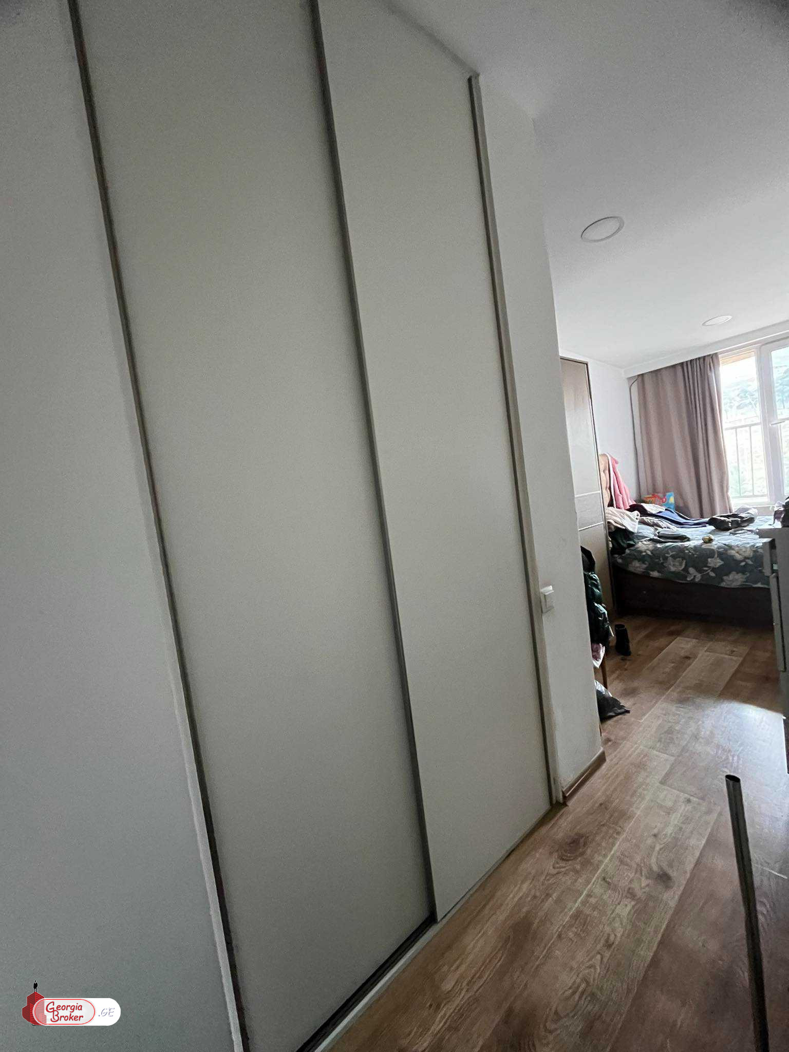 nearly repaired 3-room apartment for sale