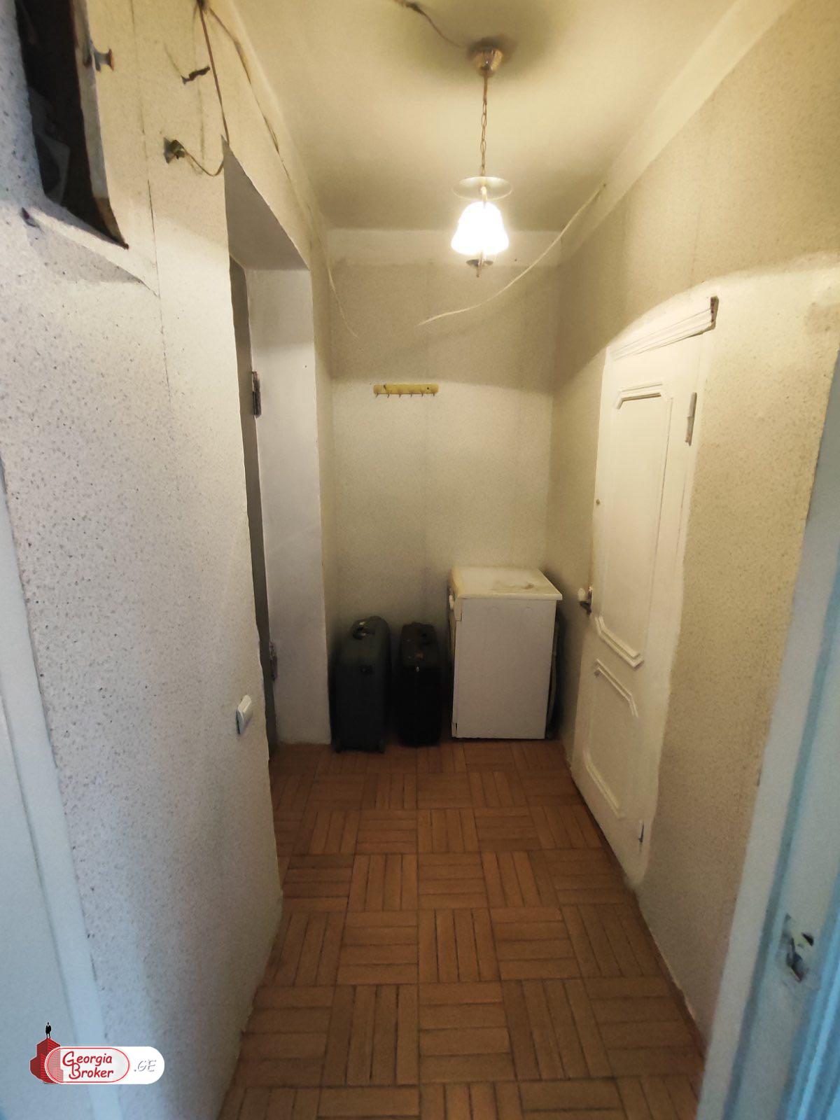 old repaired 2-room apartment for sale