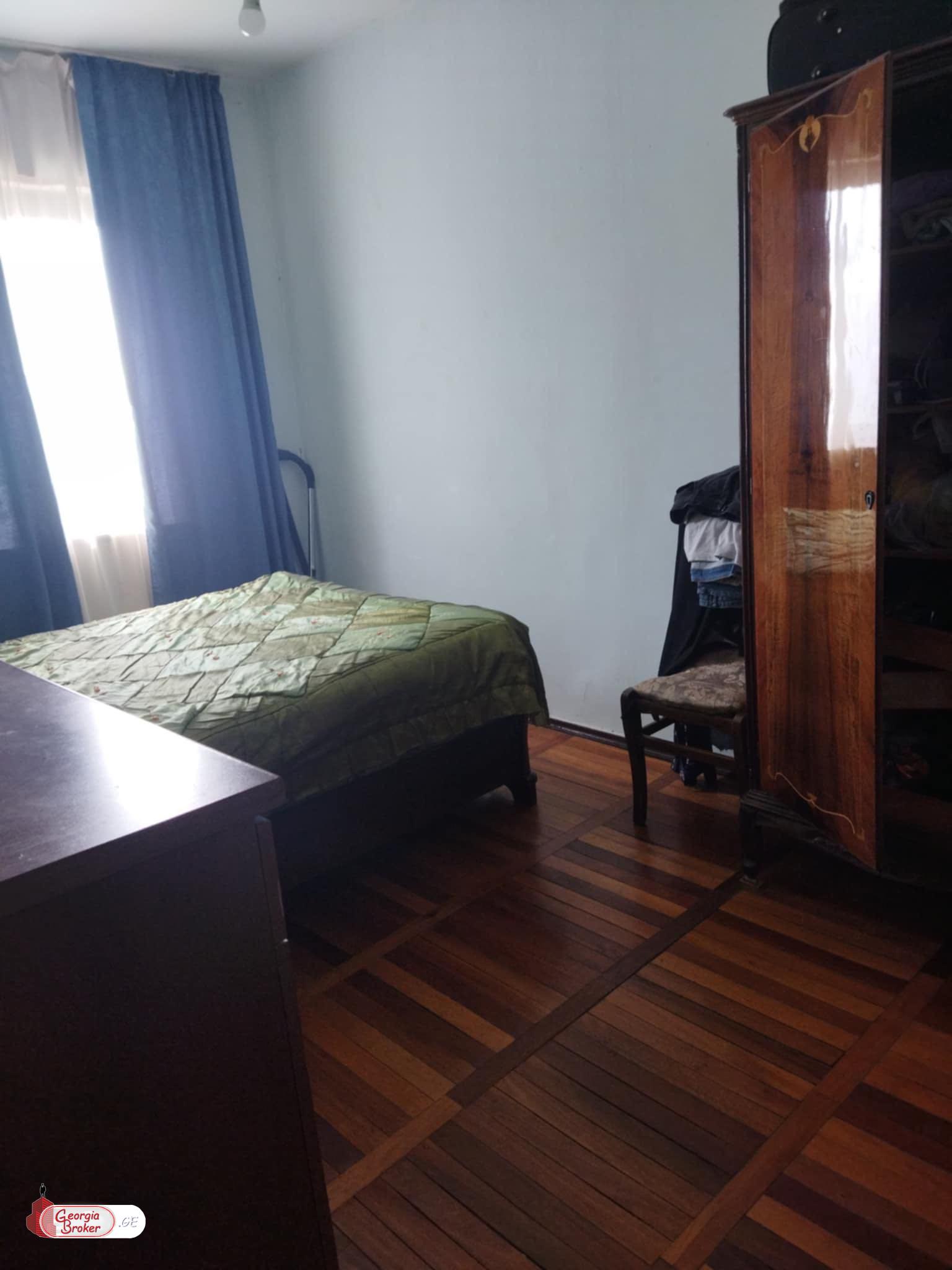 nearly repaired 3-room apartment for sale