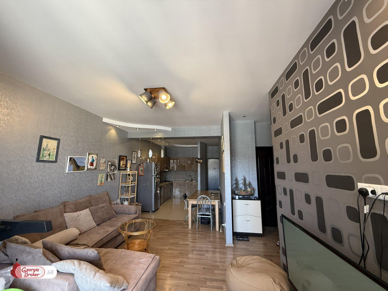 იყიდება ახალი გარემონტებული 3 ოთახიანი ბინა