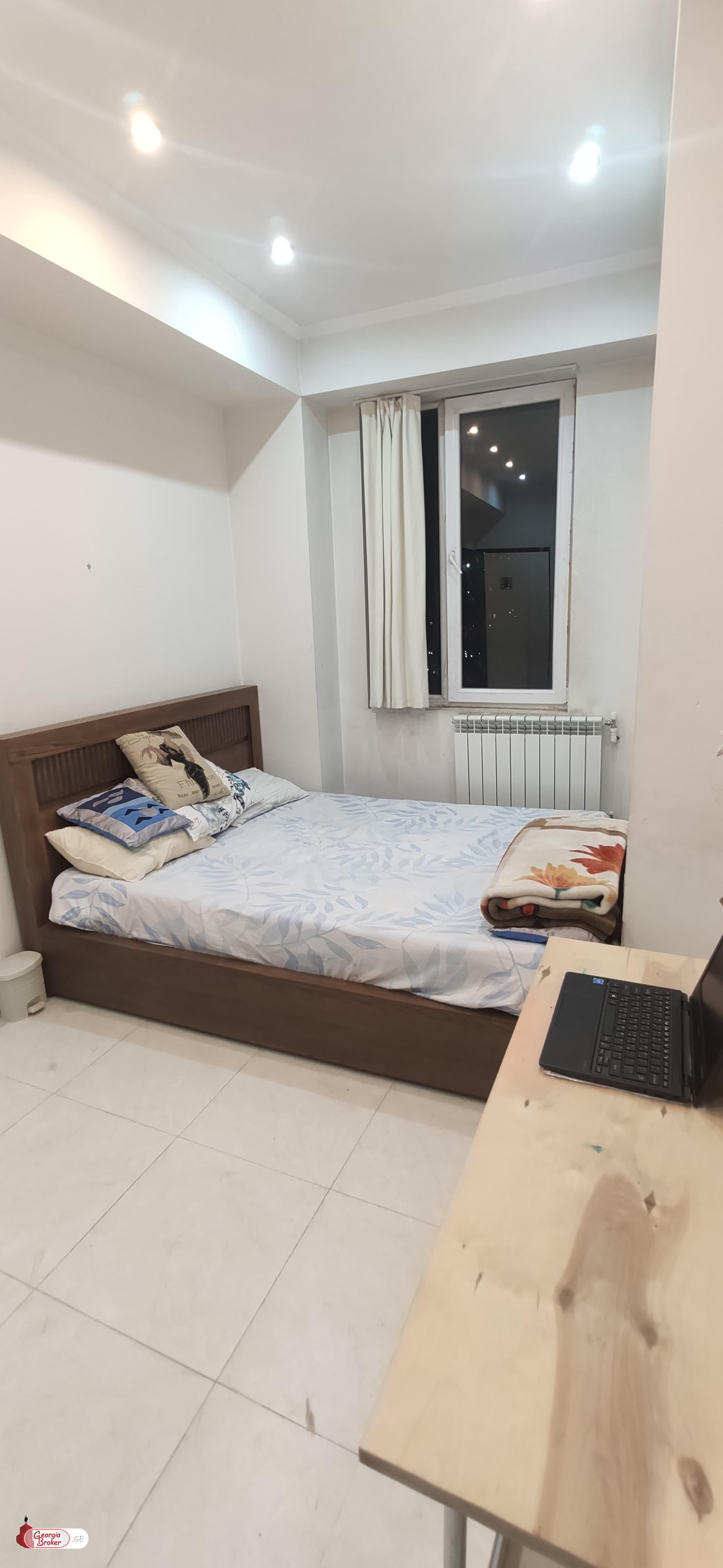 nearly repaired 3-room apartment for sale