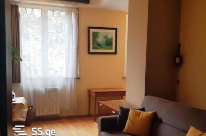 nearly repaired 5-room apartment for sale