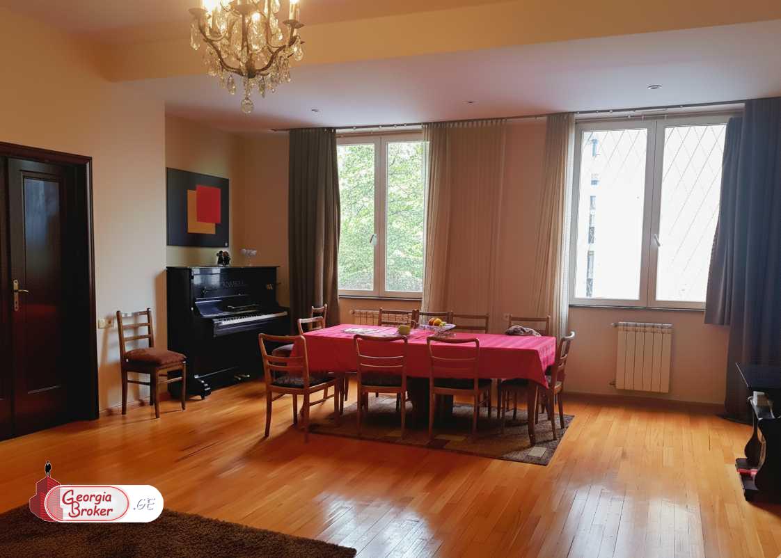 nearly repaired 5-room apartment for sale