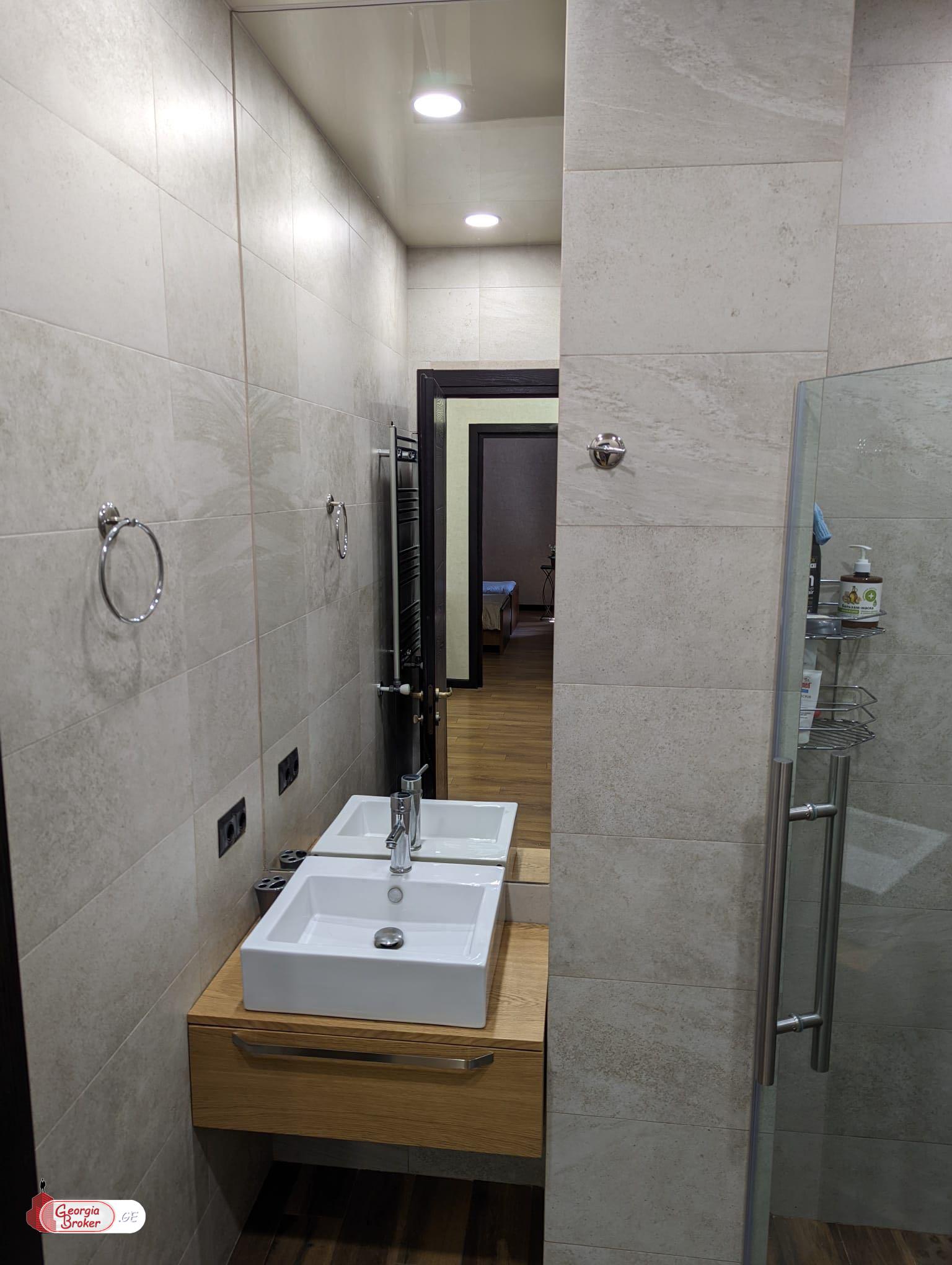 nearly repaired 3-room apartment for sale