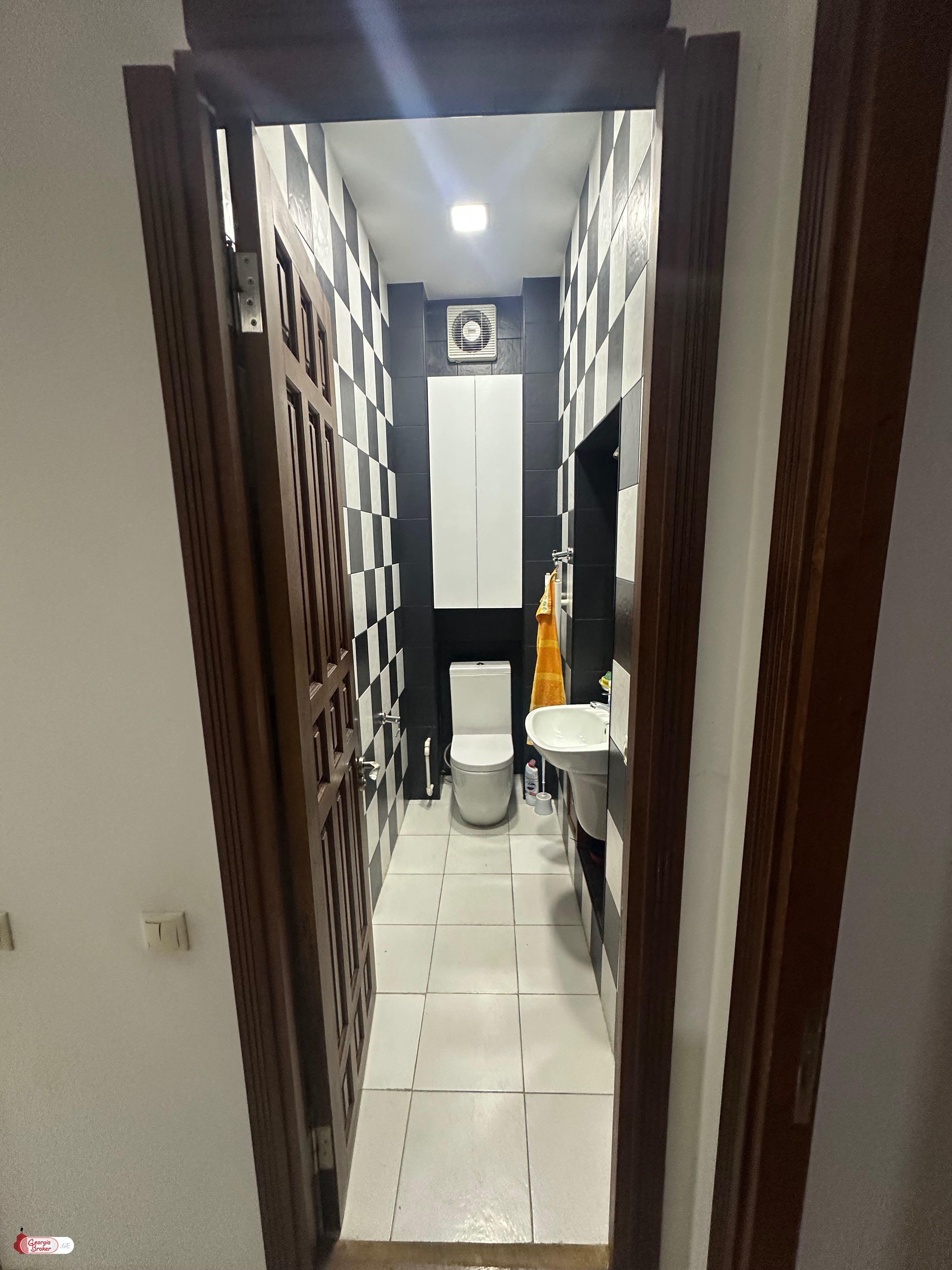 nearly repaired 4-room apartment for sale