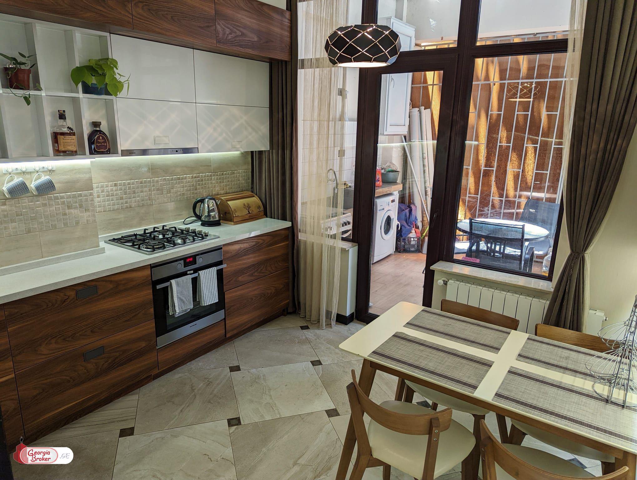 nearly repaired 3-room apartment for sale