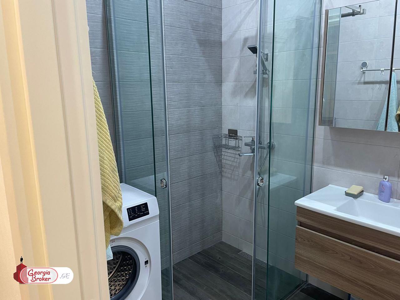 nearly repaired 3-room apartment for sale