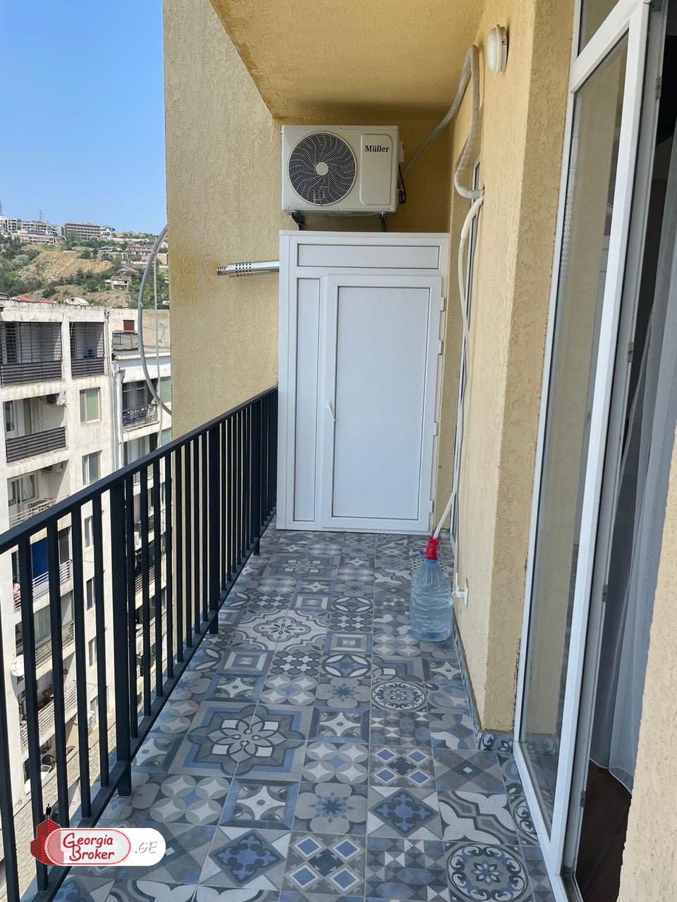 nearly repaired 3-room apartment for sale