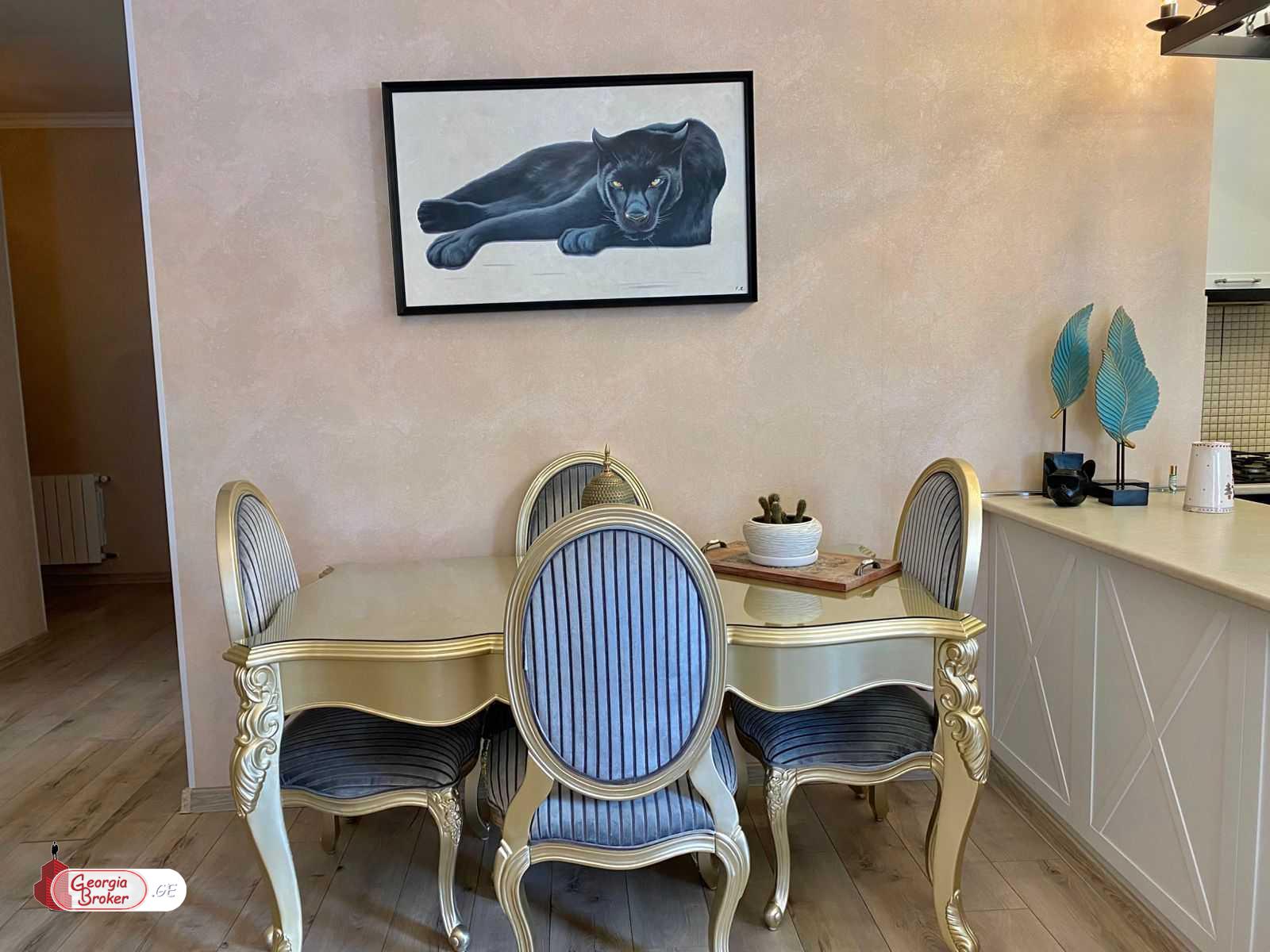 nearly repaired 3-room apartment for sale