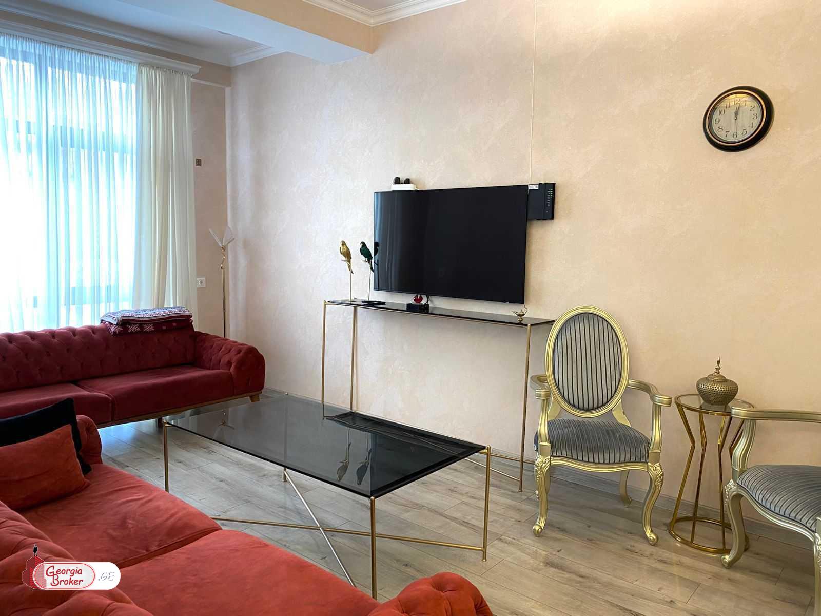 nearly repaired 3-room apartment for sale