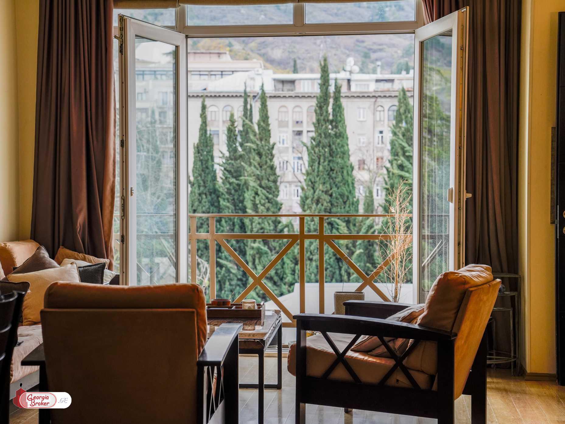 nearly repaired 3-room apartment for sale