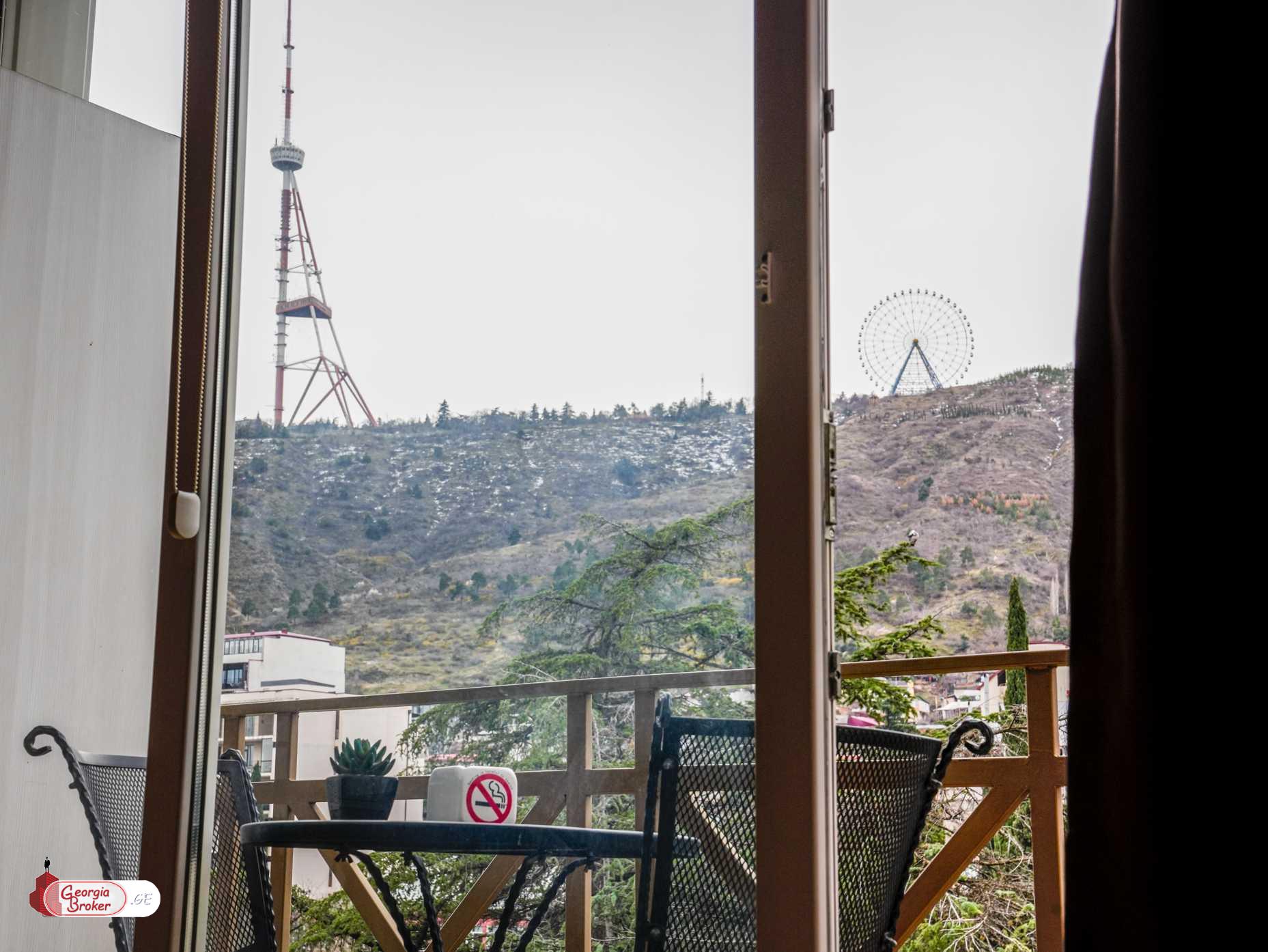 nearly repaired 3-room apartment for sale