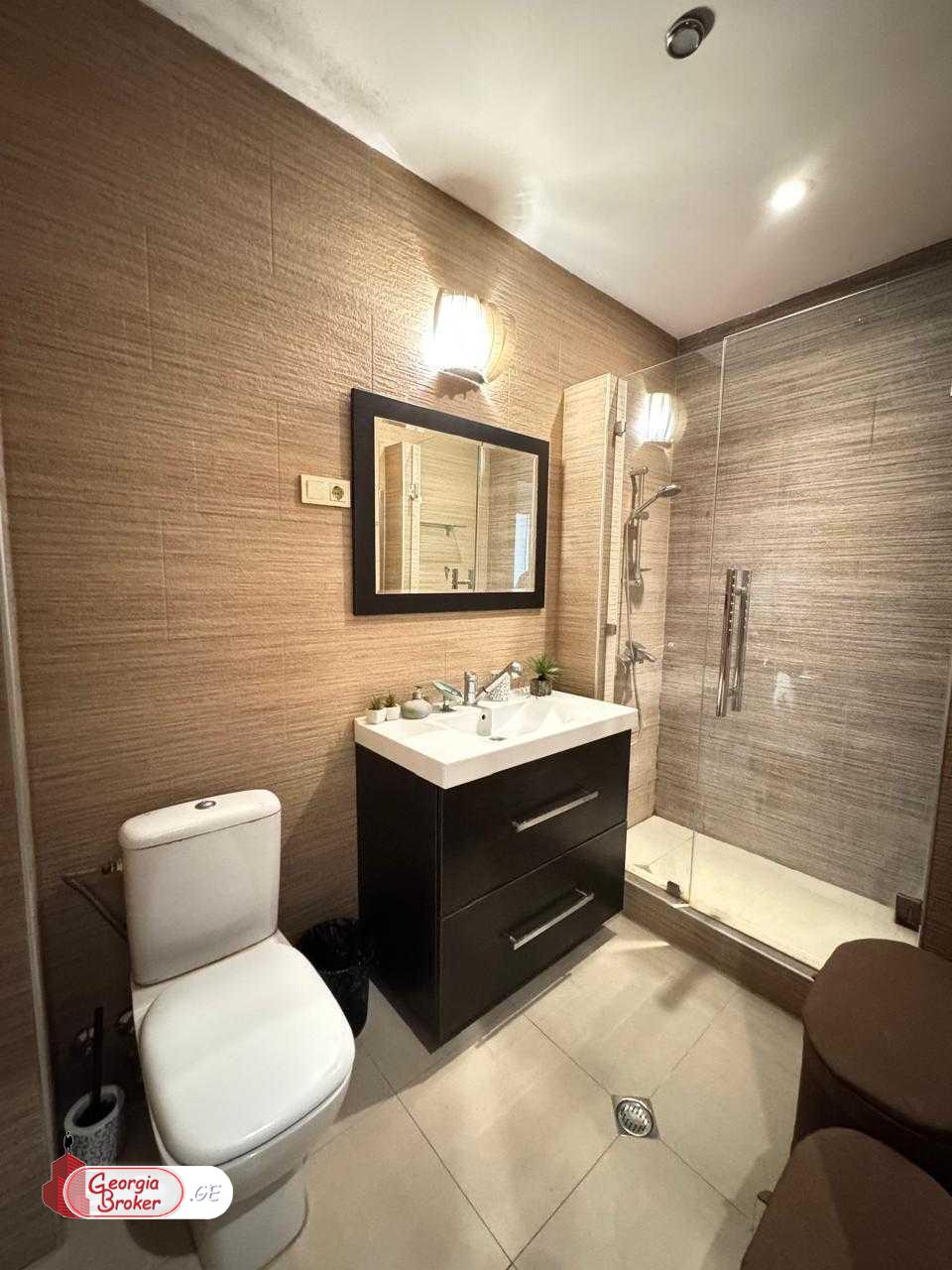 nearly repaired 3-room apartment for sale