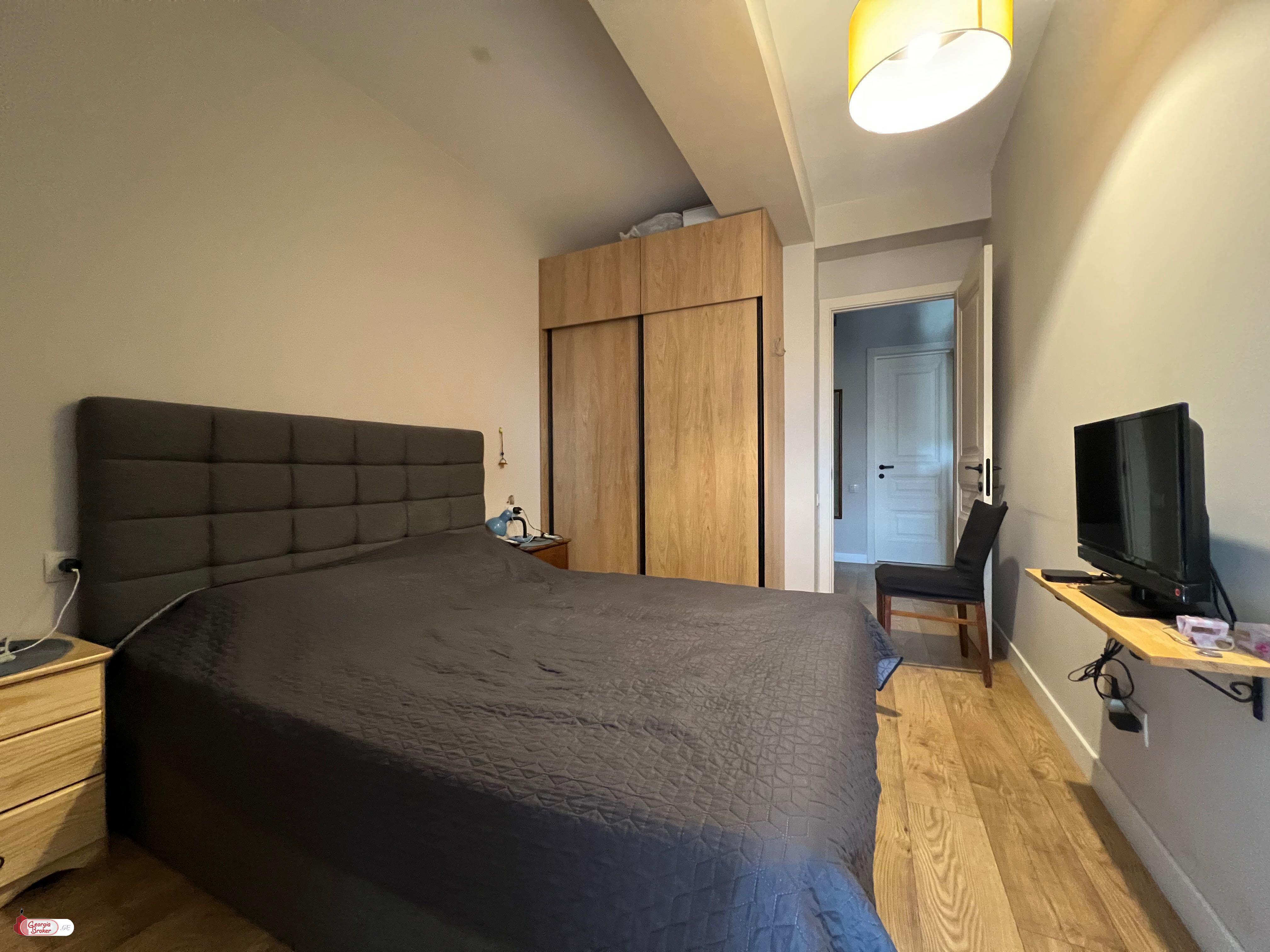 nearly repaired 4-room apartment for sale