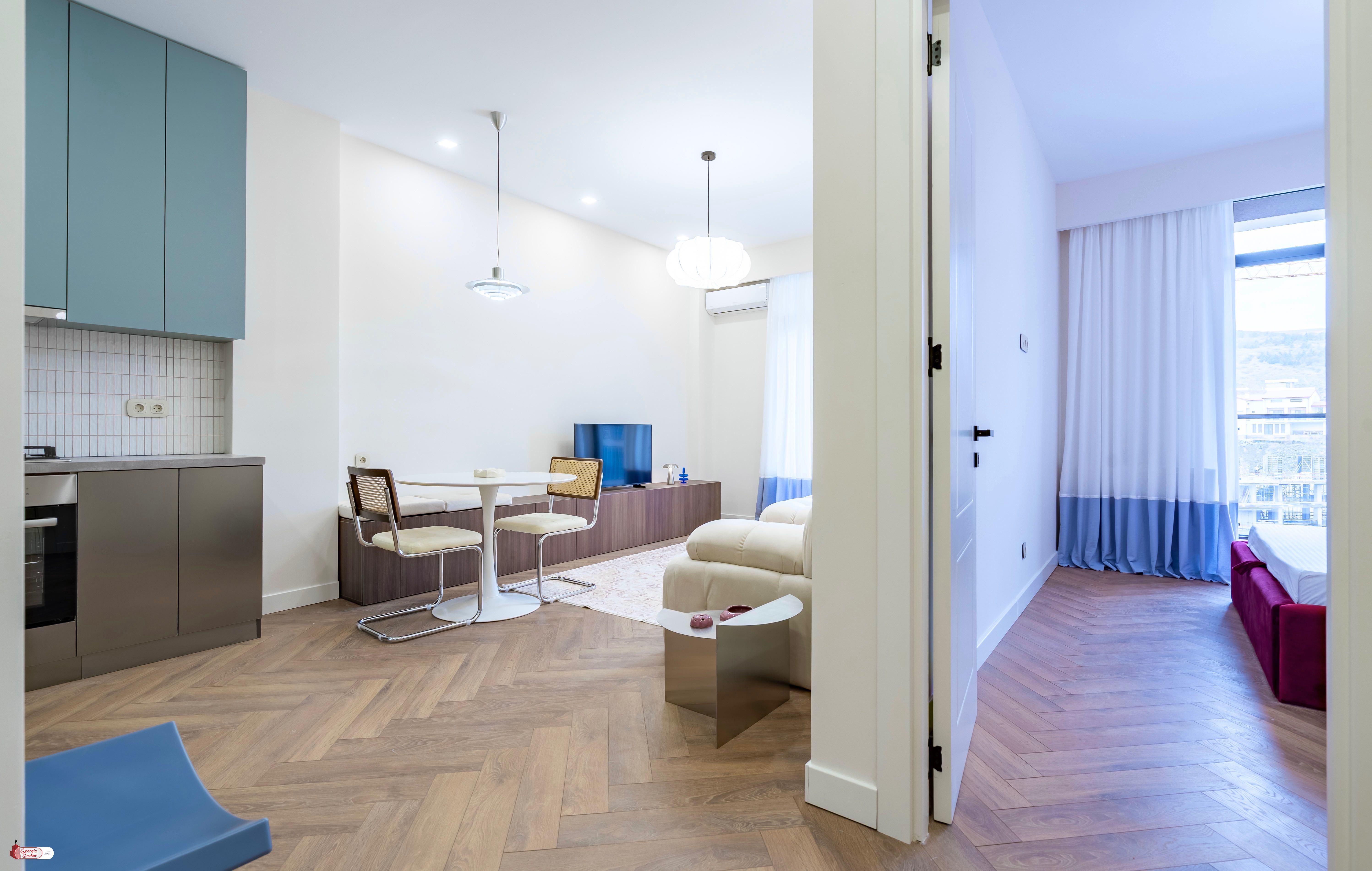 იყიდება ახალი გარემონტებული 2 ოთახიანი ბინა