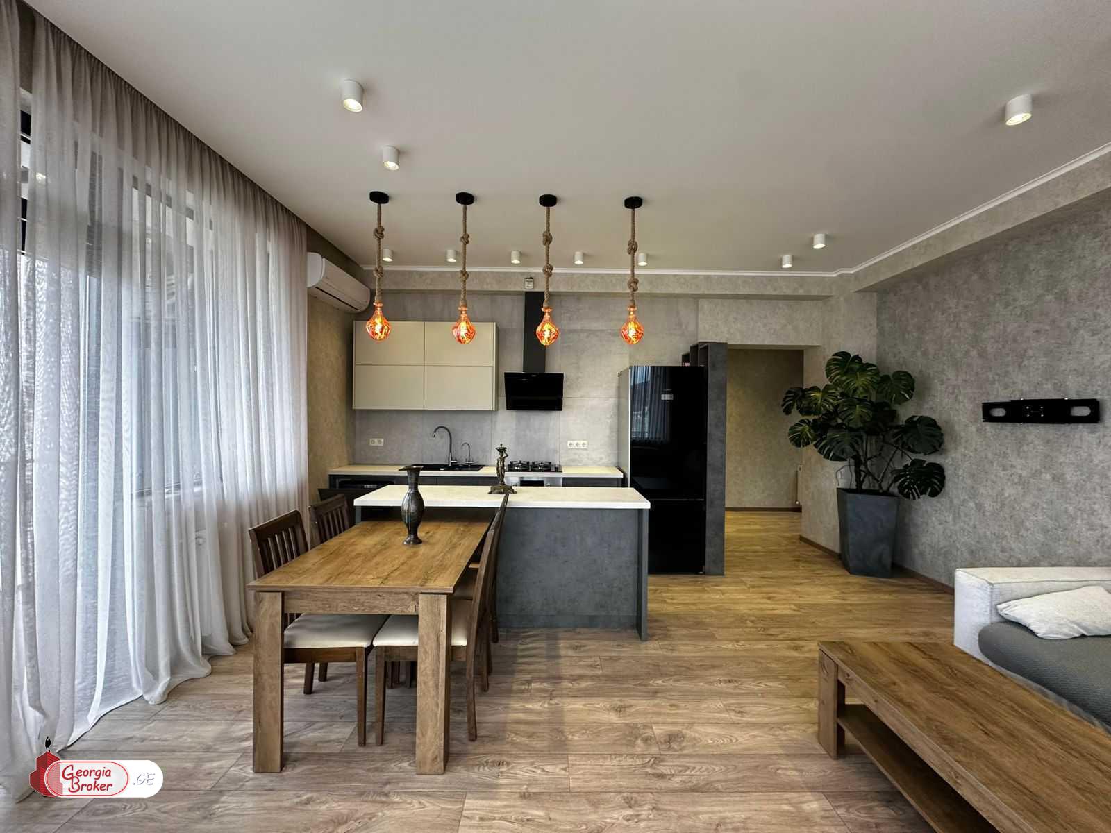 nearly repaired 3-room apartment for sale