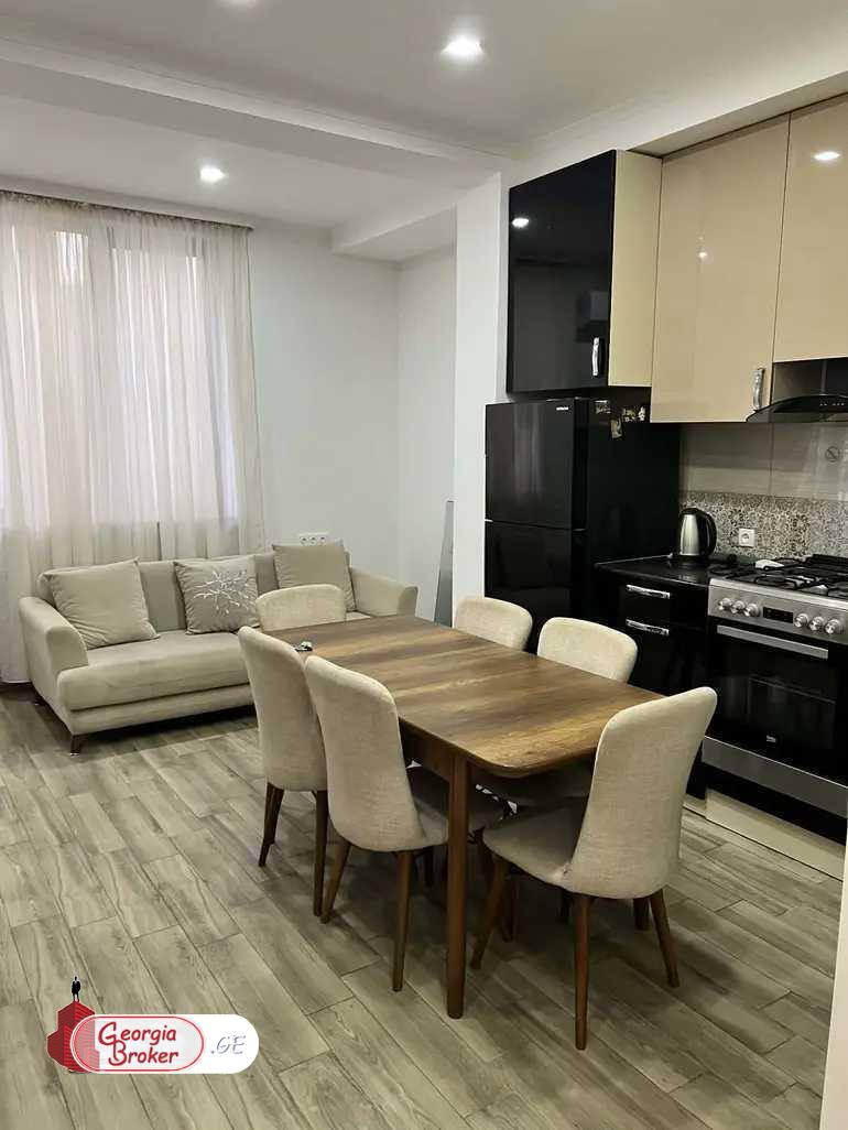 იყიდება ახალი გარემონტებული 3 ოთახიანი ბინა