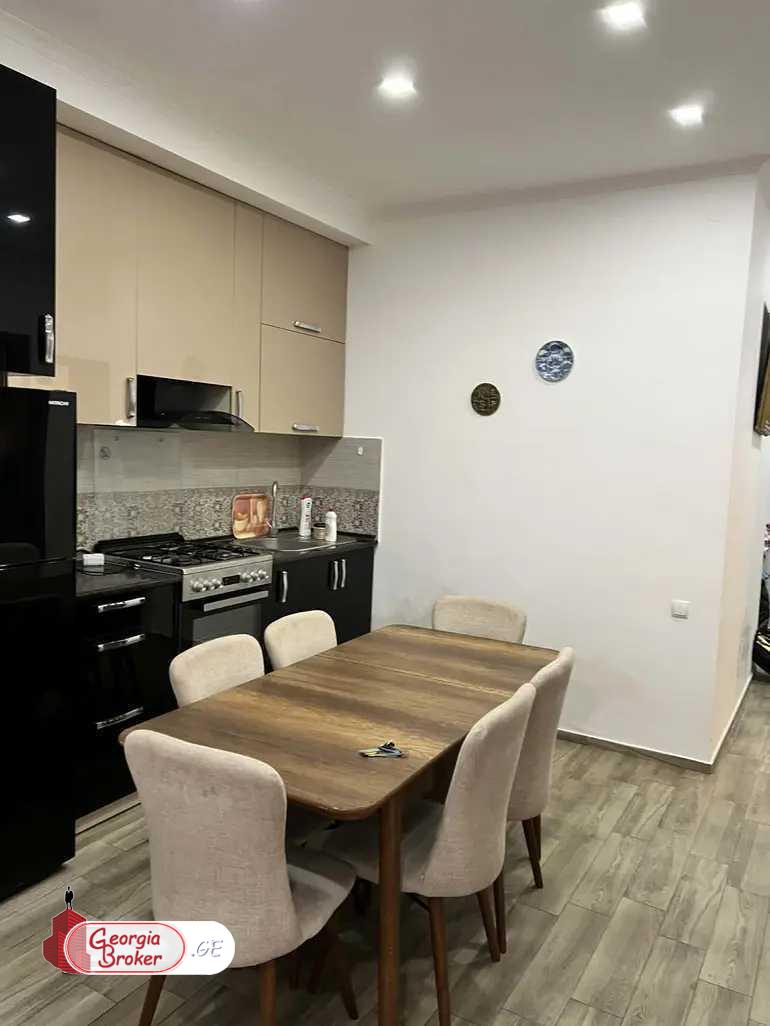 იყიდება ახალი გარემონტებული 3 ოთახიანი ბინა