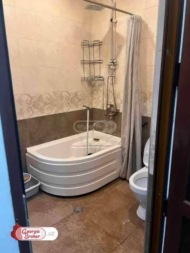 იყიდება ახალი გარემონტებული 3 ოთახიანი ბინა