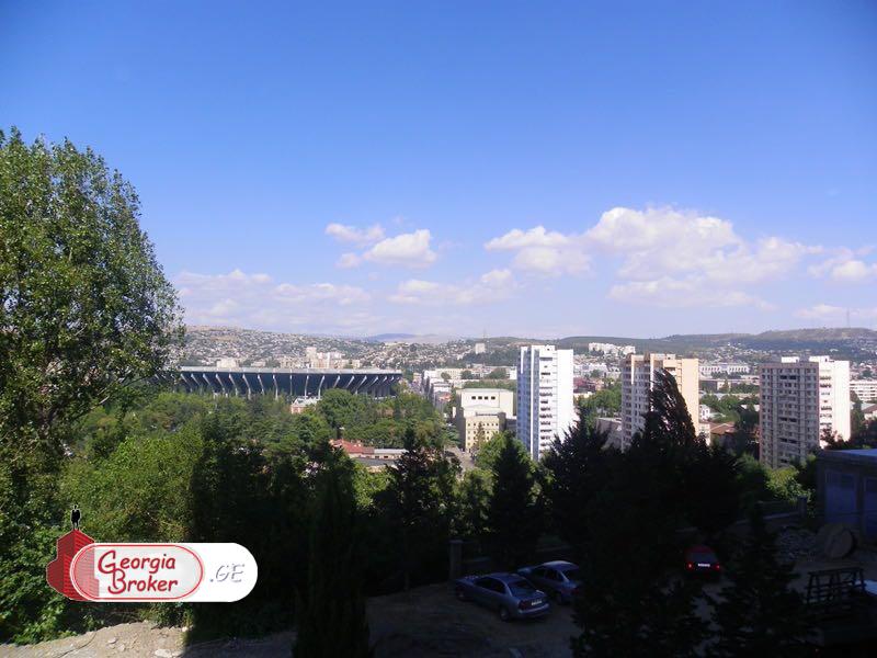 იყიდება ახალი გარემონტებული 3 ოთახიანი ბინა