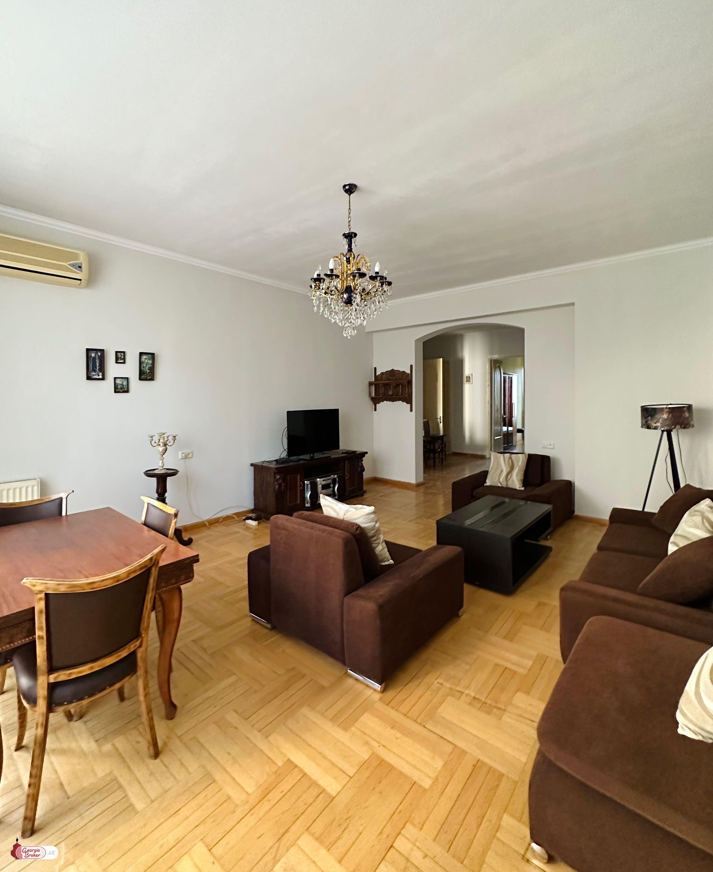 იყიდება ახალი გარემონტებული 3 ოთახიანი ბინა