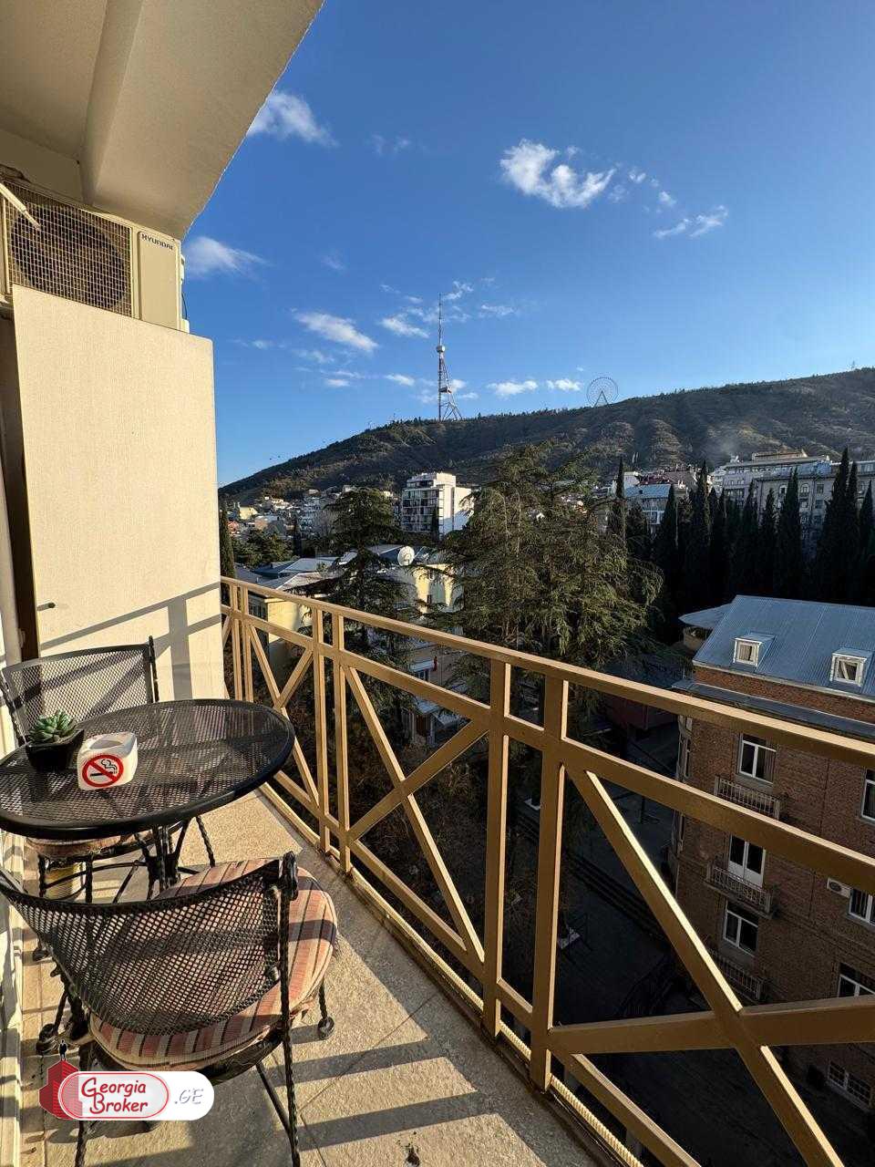 nearly repaired 4-room apartment for sale