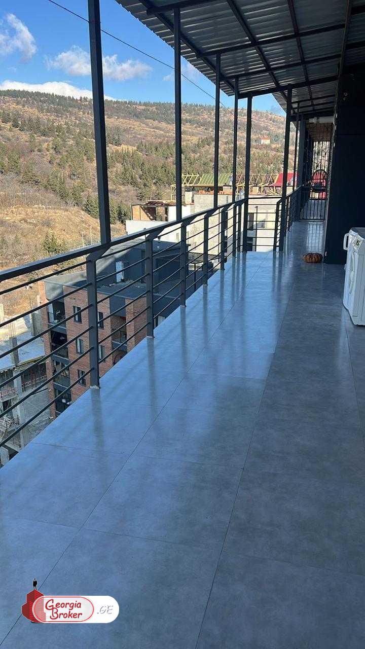 იყიდება ახალი გარემონტებული 4 ოთახიანი ბინა