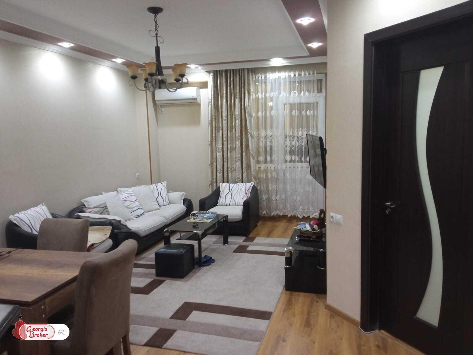 იყიდება ახალი გარემონტებული 4 ოთახიანი ბინა