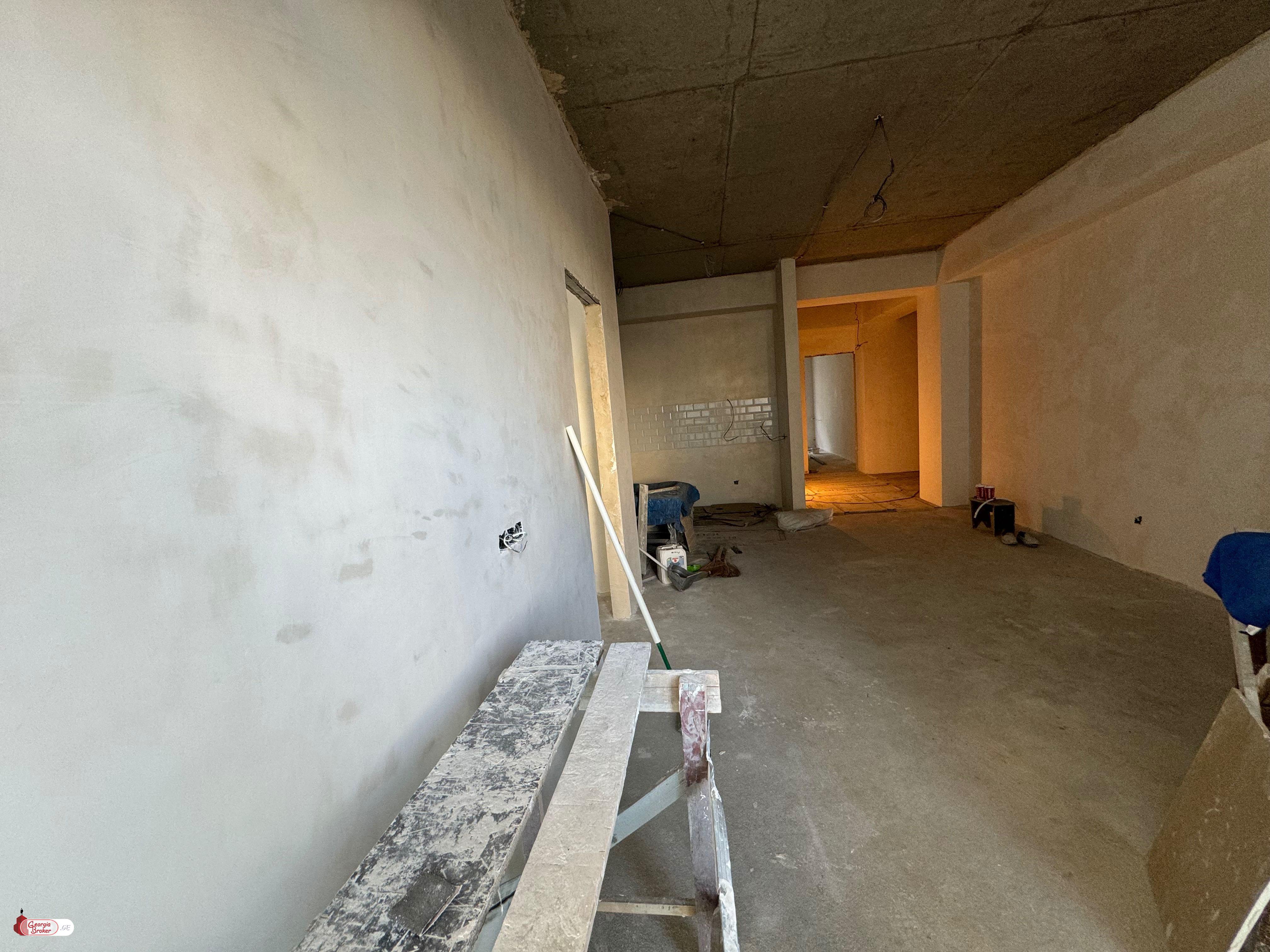 nearly repaired 4-room apartment for sale