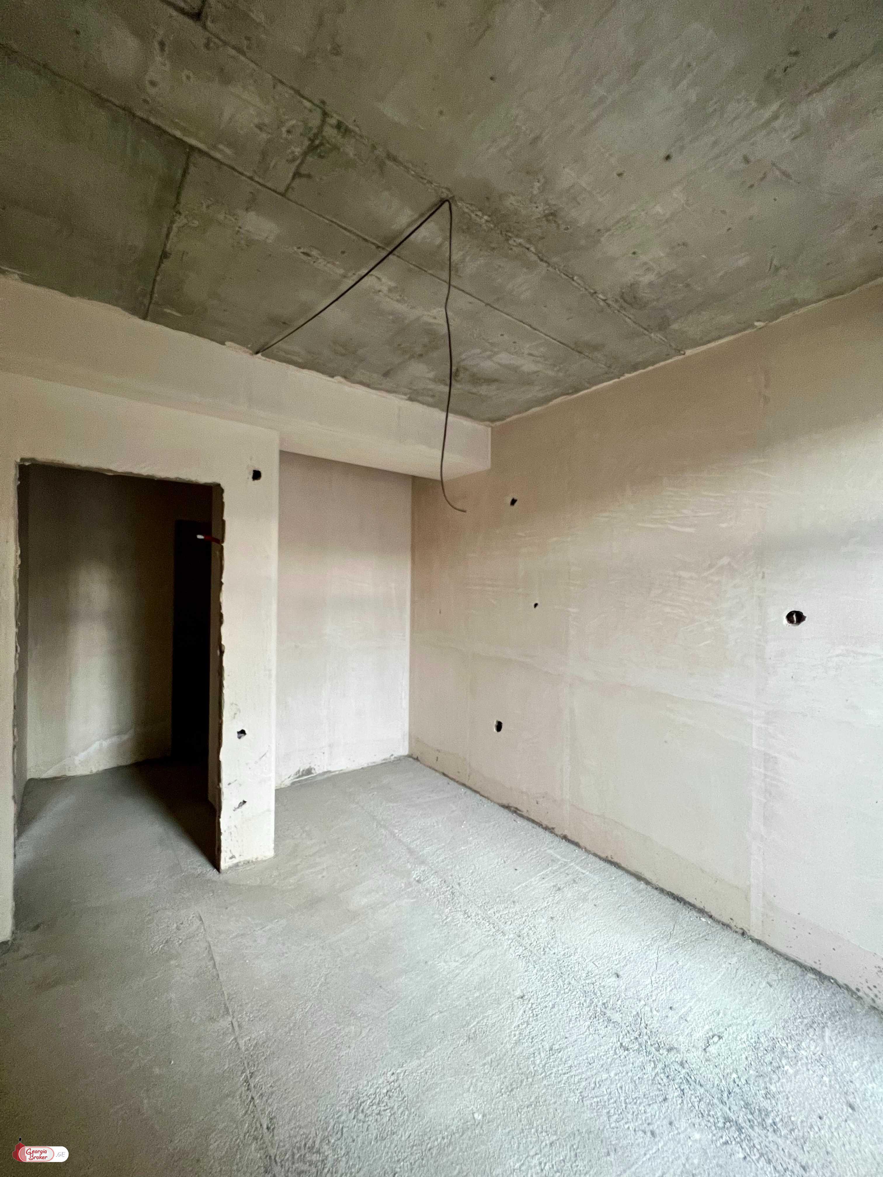 იყიდება ახალი აშენებული 4 ოთახიანი ბინა