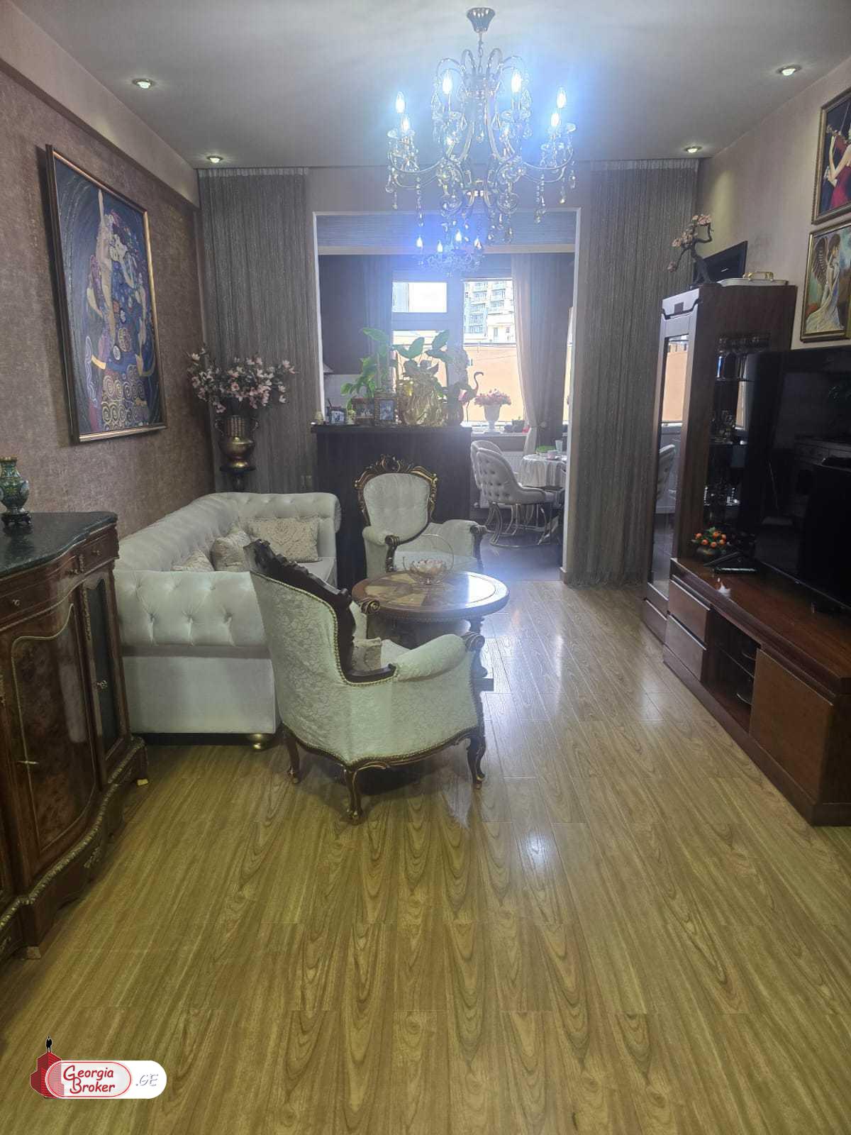 იყიდება ახალი გარემონტებული 3 ოთახიანი ბინა