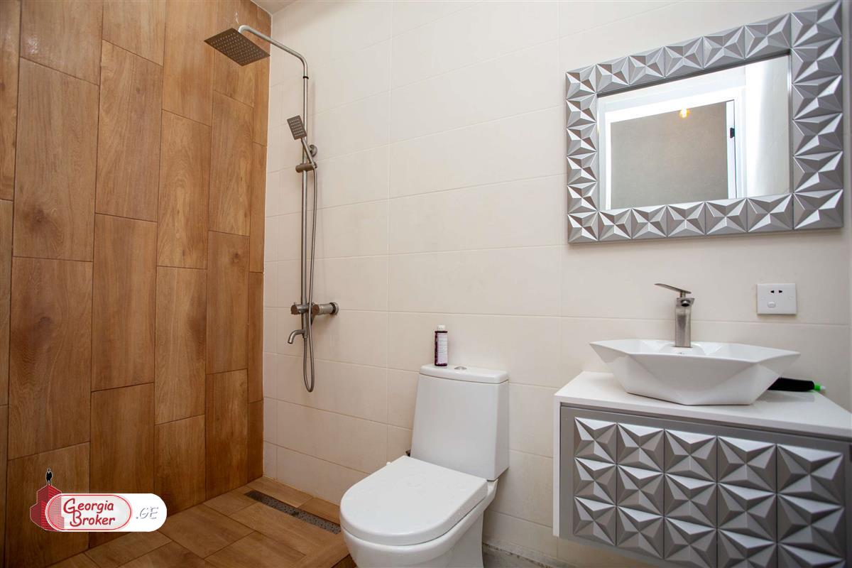 ქირავდება ახალი გარემონტებული 4 ოთახიანი ბინა