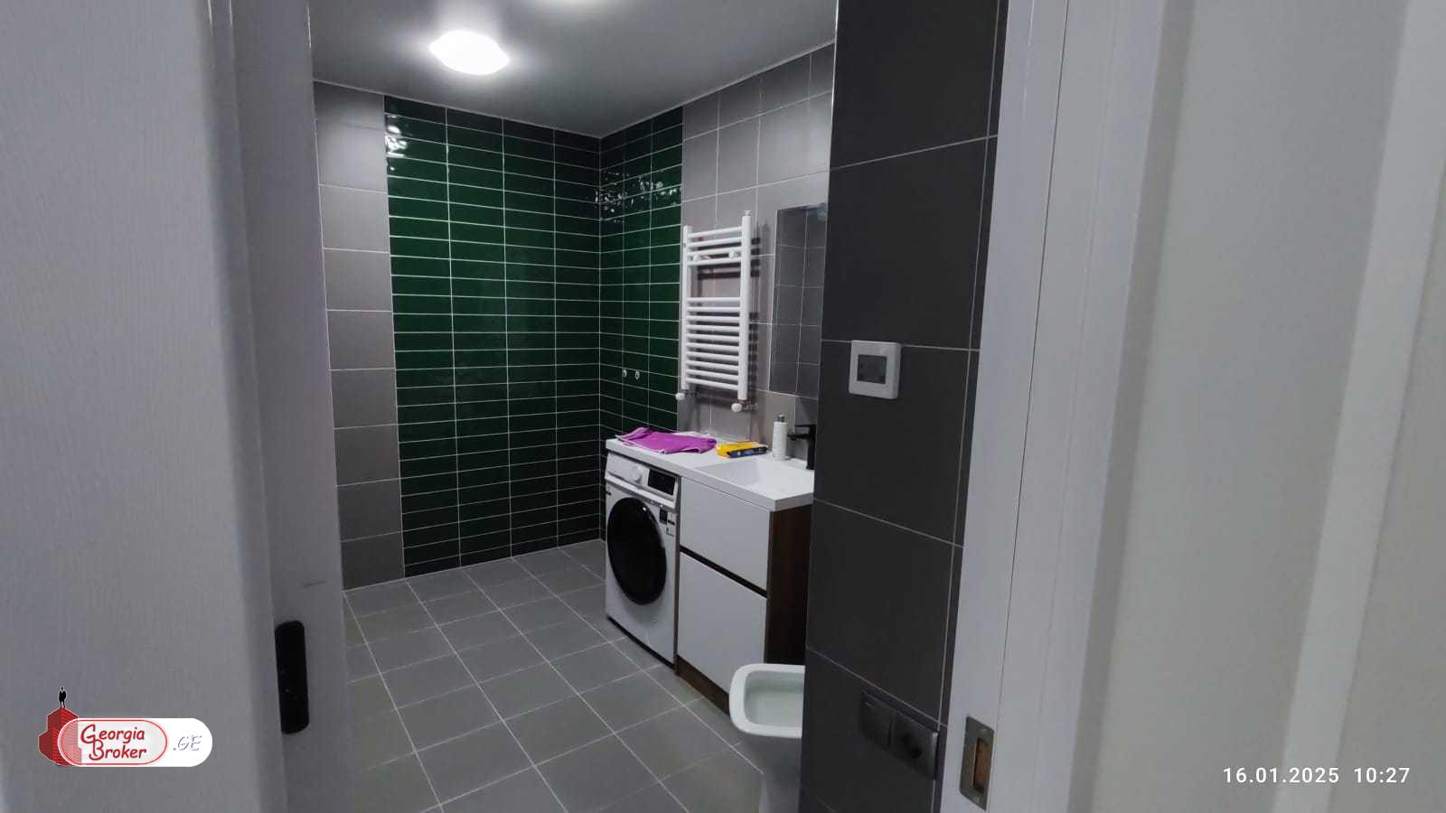 nearly repaired 4-room apartment for sale