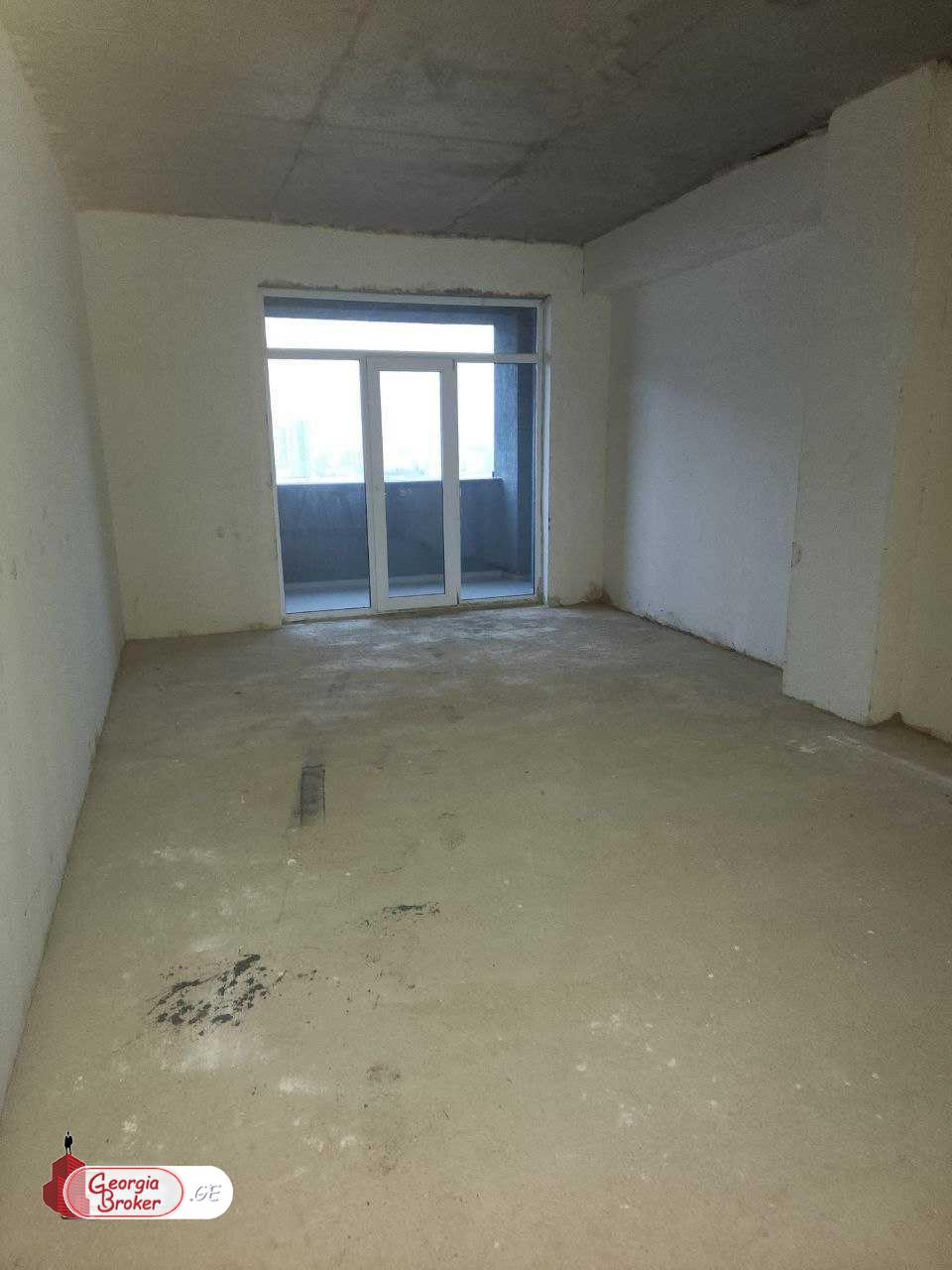 nearly repaired 4-room apartment for sale