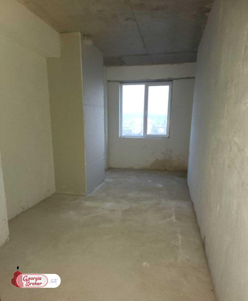 nearly repaired 4-room apartment for sale