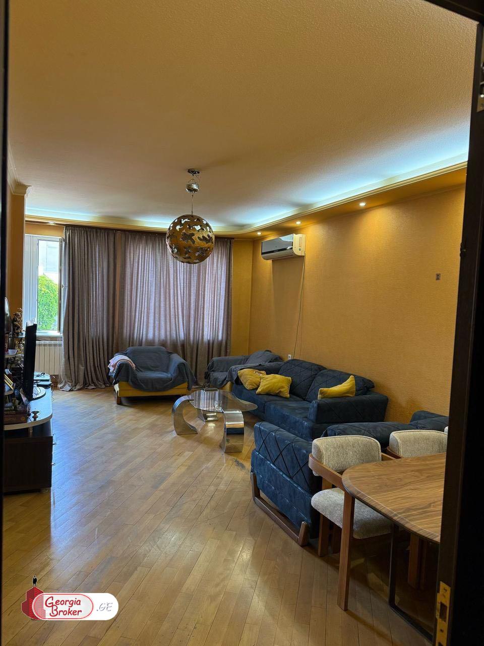 продается квартира с новым ремонтом 3-комнаты